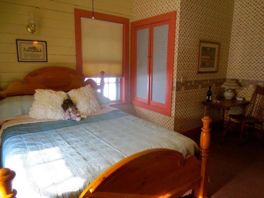Carriage House Bed & Breakfast Winona Zewnętrze zdjęcie